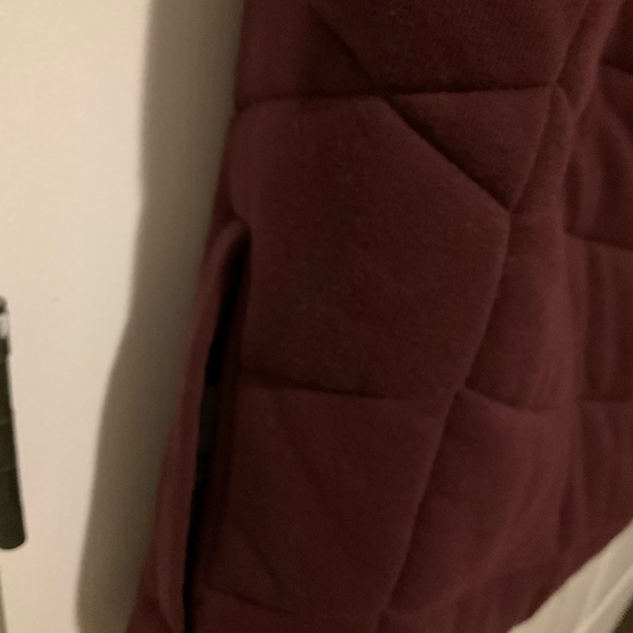 Burgundy Quilted Vest with Faux Fur Hood - Picture 10 of 10